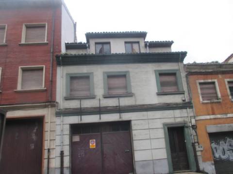Casa en calle Molina-Loriana, nº 5